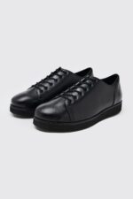 Derbyskor Med Snörning (6 Hål), Black